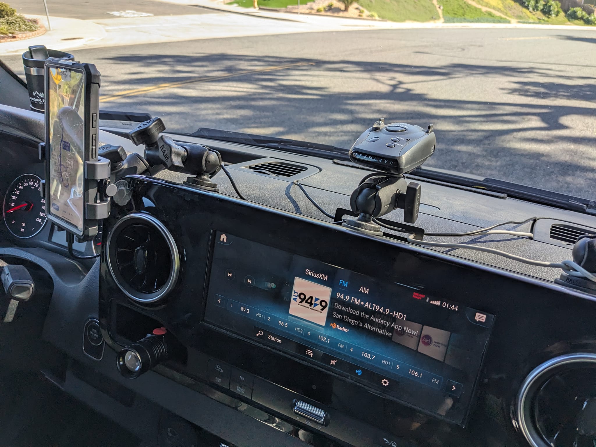 SPRINTER DASH ACCESSORIES AND PHONE MOUNTING SYSTEM