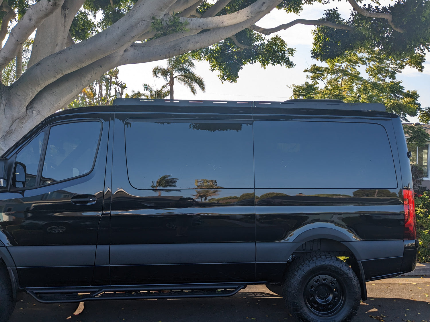 SPRINTER 144&quot; LOW ROOF STEALTH ROOF RACK