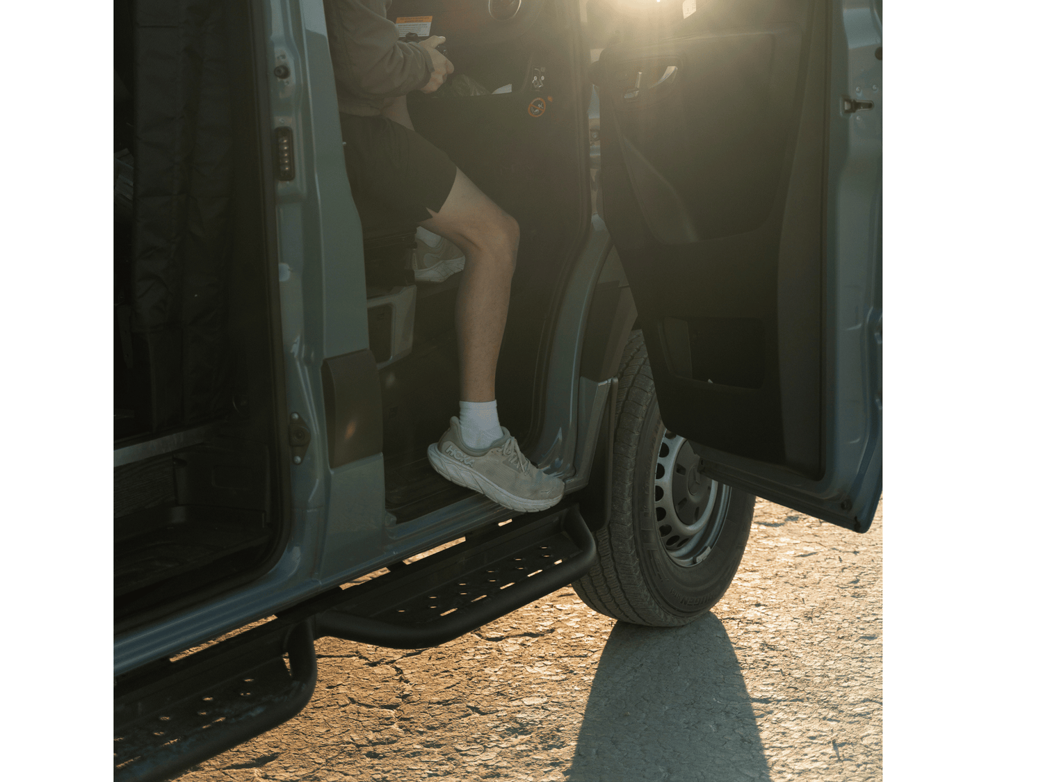 SPRINTER 144&quot; SIDE STEPS