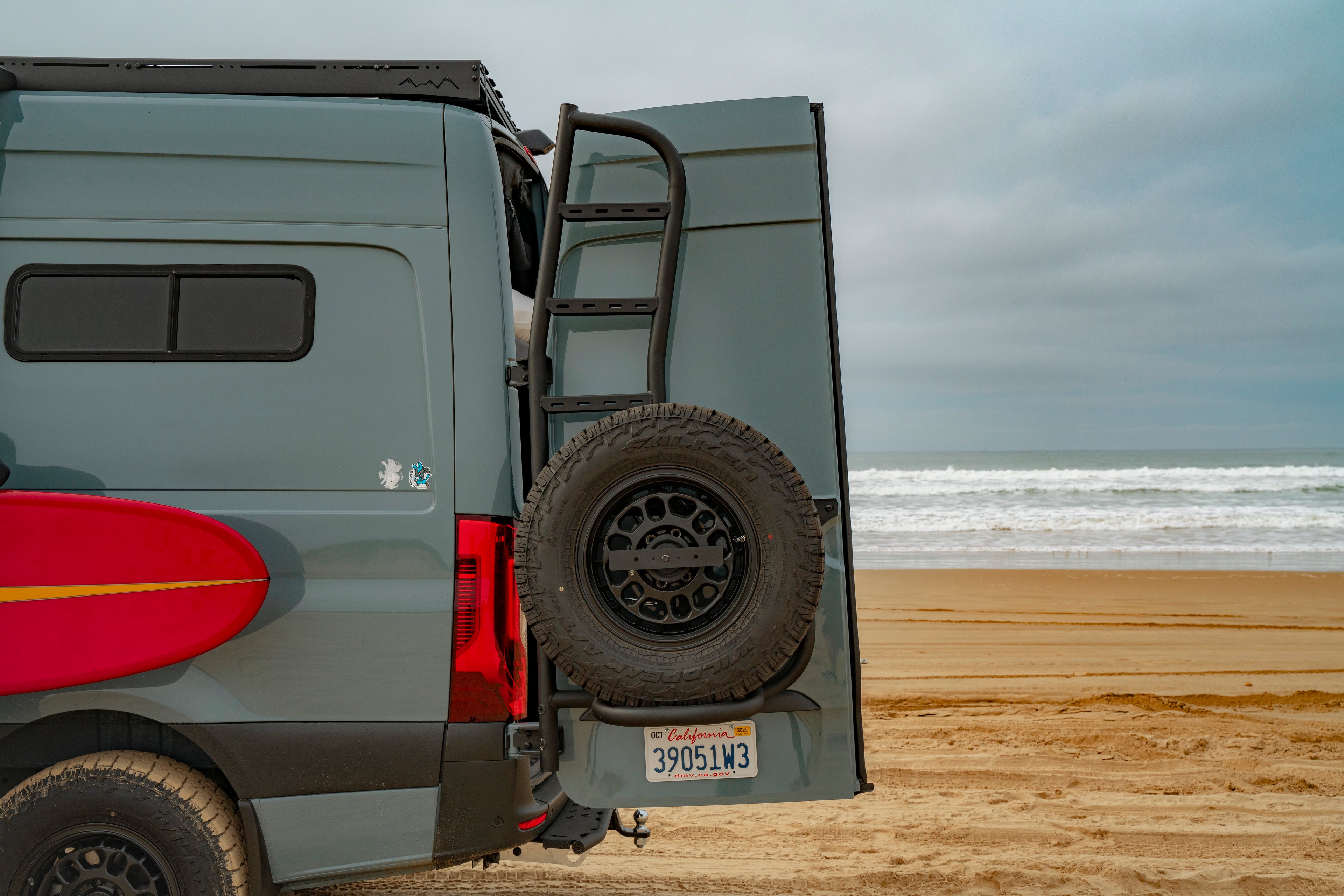 SPRINTER REAR TIRE CARRIER LADDER