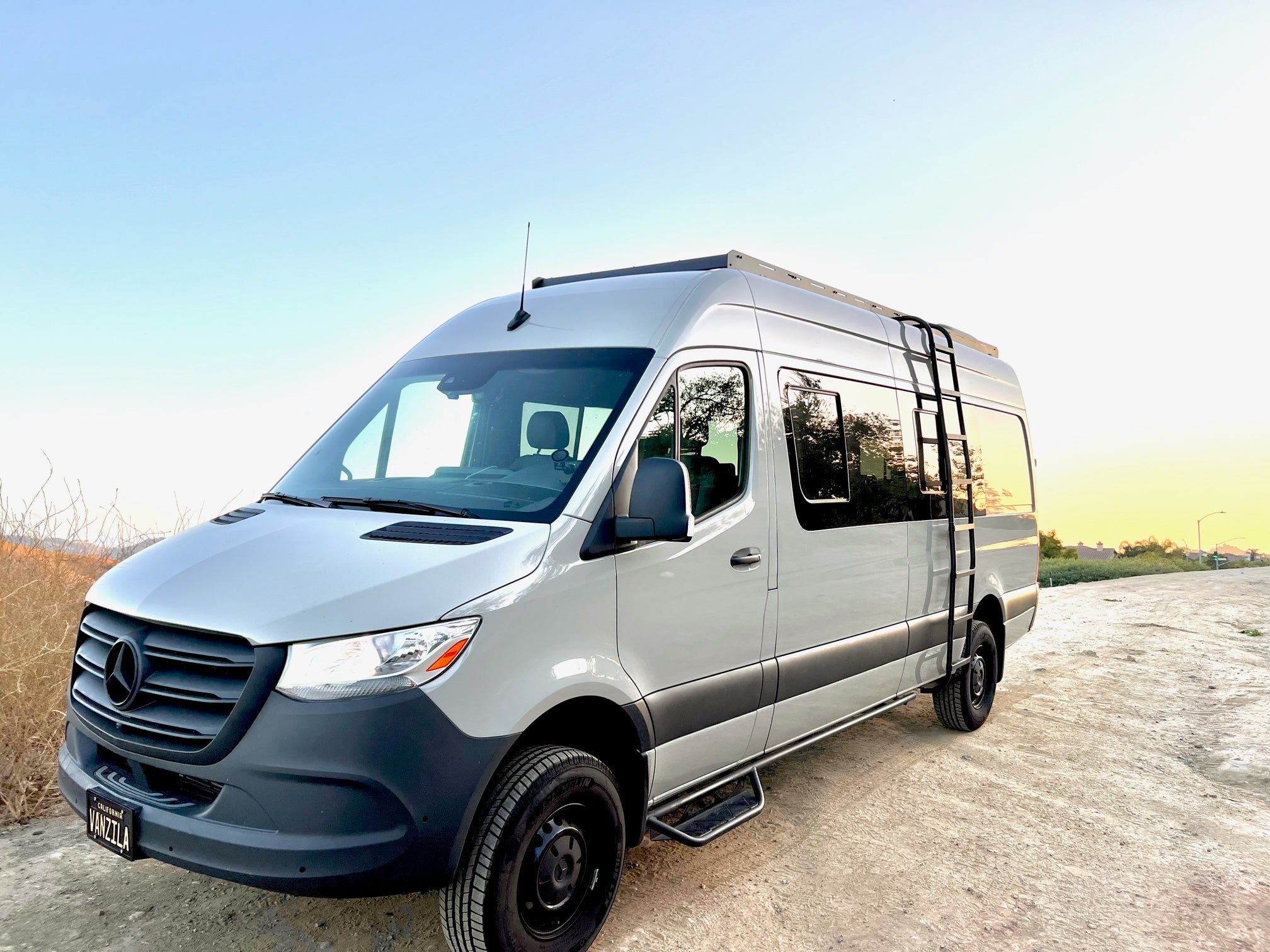 SPRINTER 170&quot; HIGH ROOF STEALTH ROOF RACK