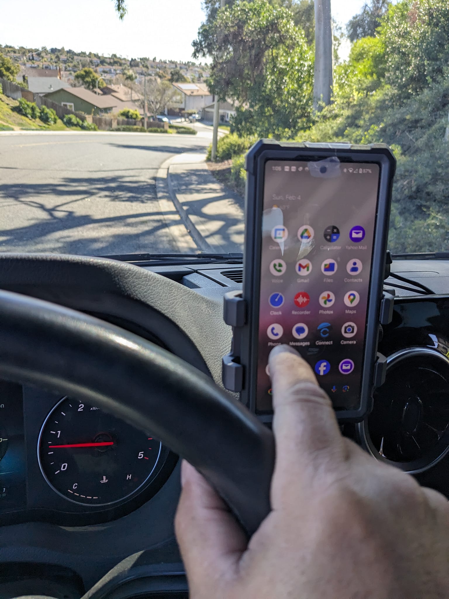 SPRINTER DASH ACCESSORIES AND PHONE MOUNTING SYSTEM - White Top Adventures