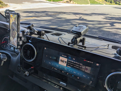 SPRINTER DASH ACCESSORIES AND PHONE MOUNTING SYSTEM - White Top Adventures