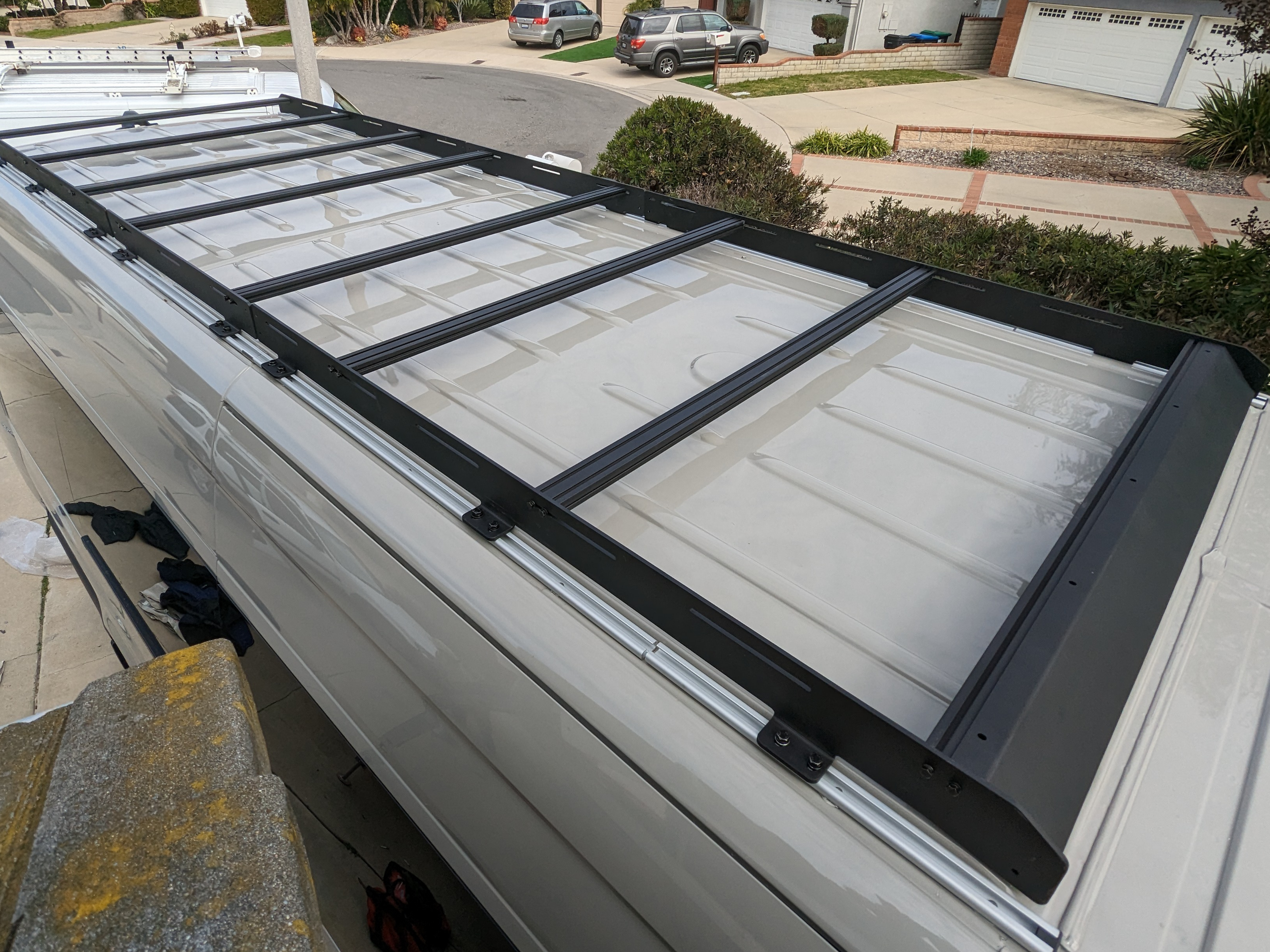 SPRINTER 170&quot; HIGH ROOF STEALTH ROOF RACK