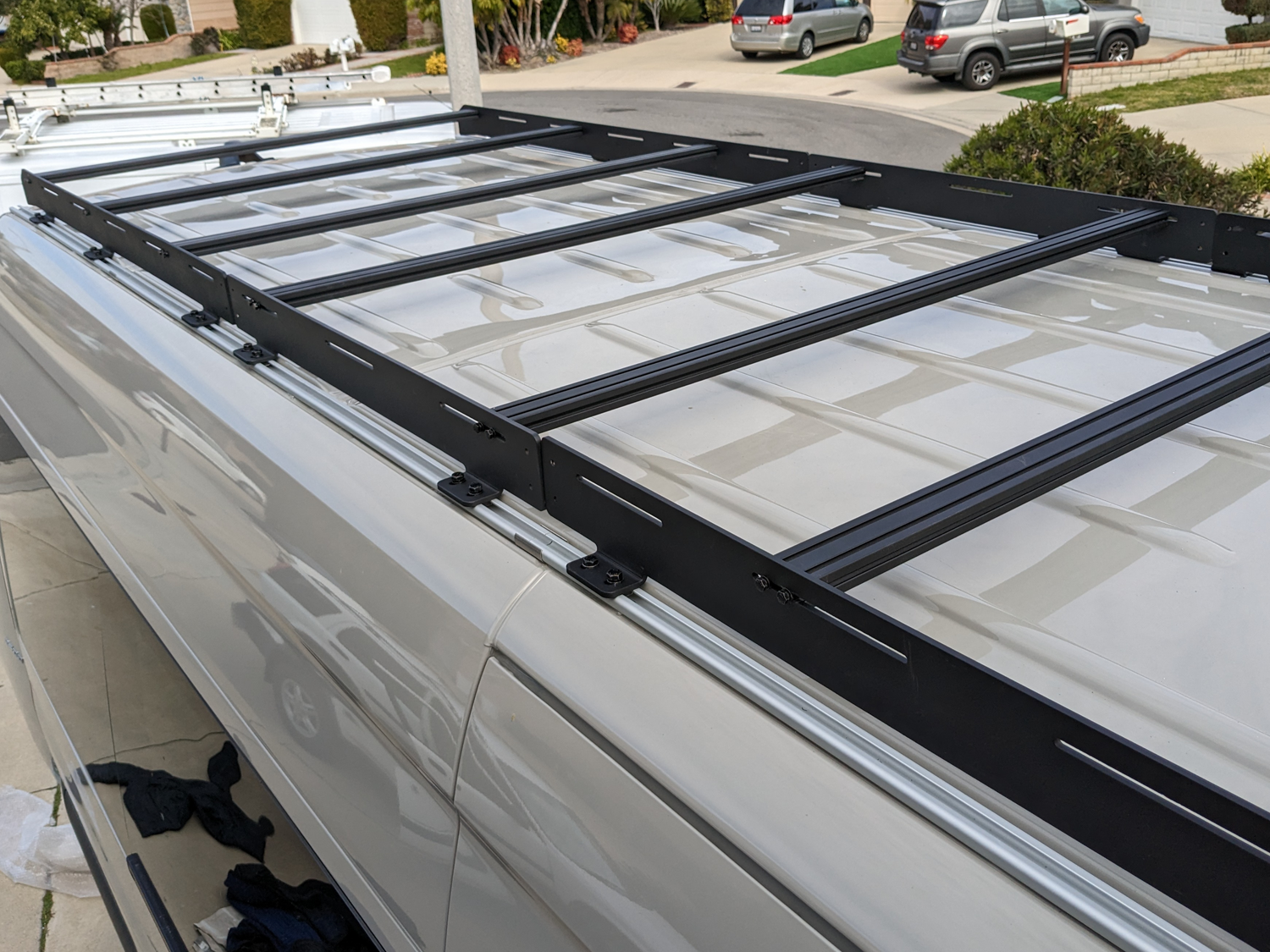 SPRINTER 170&quot; HIGH ROOF STEALTH ROOF RACK