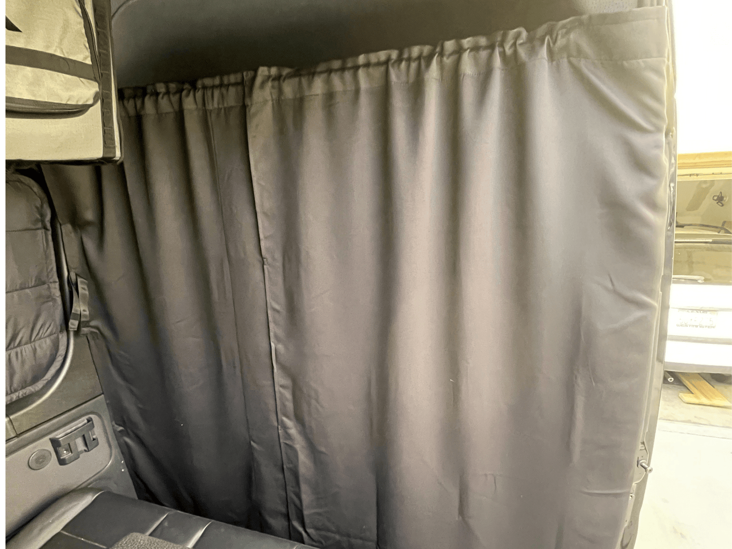SPRINTER VAN TOTAL BLACKOUT CURTAIN - White Top Adventures