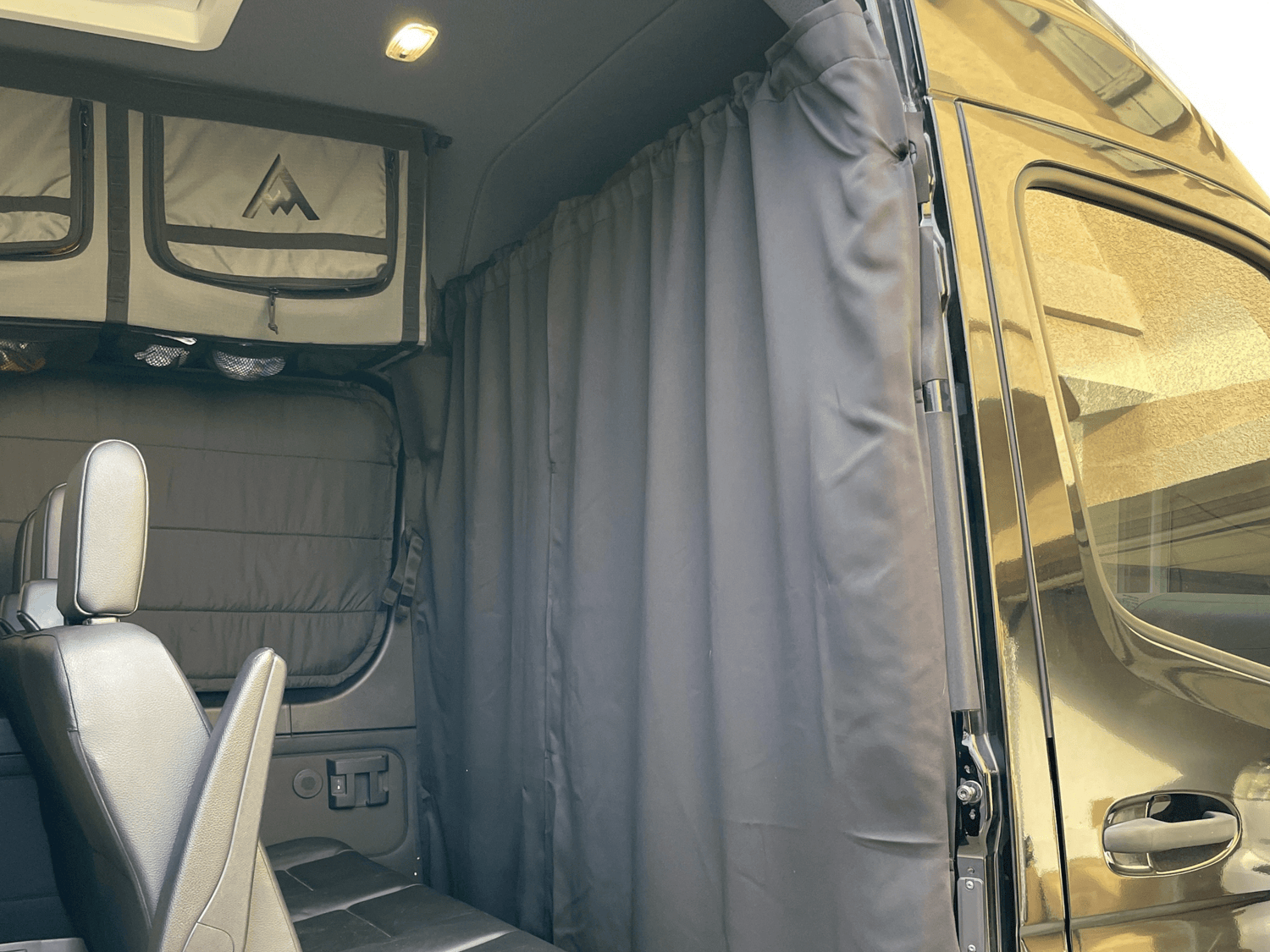 SPRINTER VAN TOTAL BLACKOUT CURTAIN - White Top Adventures